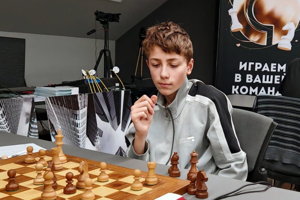 Адриан Санчес-Шананин вышел вперед на рейтинговом турнире ФШМ — Спорт в Москве