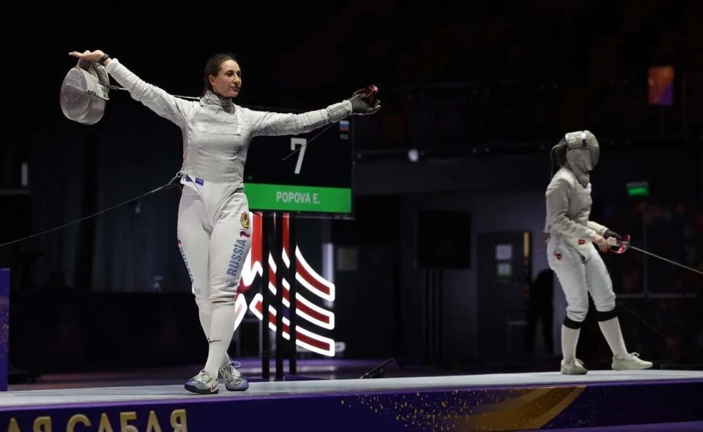 Бронзовую медаль на международных соревнованиях по фехтованию завоевала Яна Егорян — Спорт в Москве