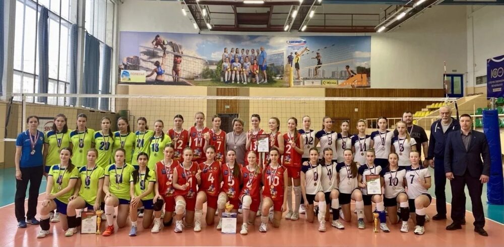 Сборная Московской области (девушки до 15 лет) выиграла Первенство Центрального федерального округа — Спорт в Москве