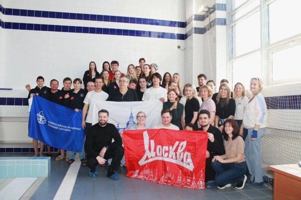 14 марта в бассейне Всероссийской академии внешней торговли (ВАВТ) прошла товарищеская встреча по плаванию — Спорт в Москве