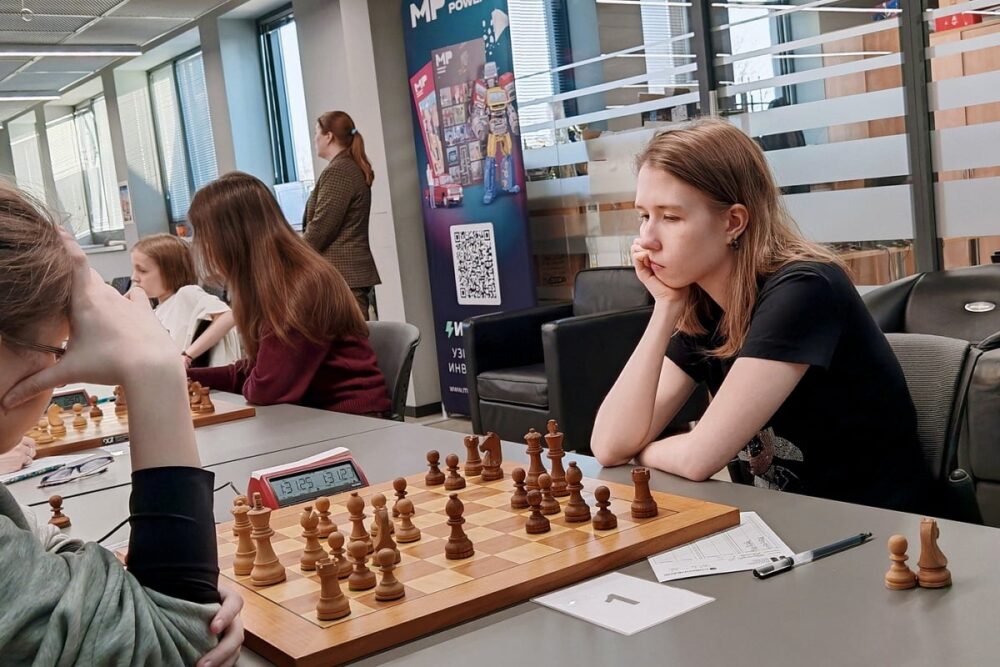 Екатерина Борисова единолично лидирует на чемпионате Москвы по классике — Спорт в Москве