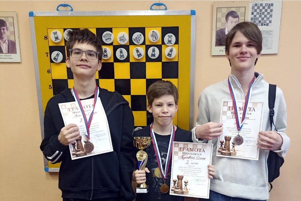 Кубок ЦАО по блицу в честь Дня космонавтики прошел в секции «Россия молодая» — Спорт в Москве