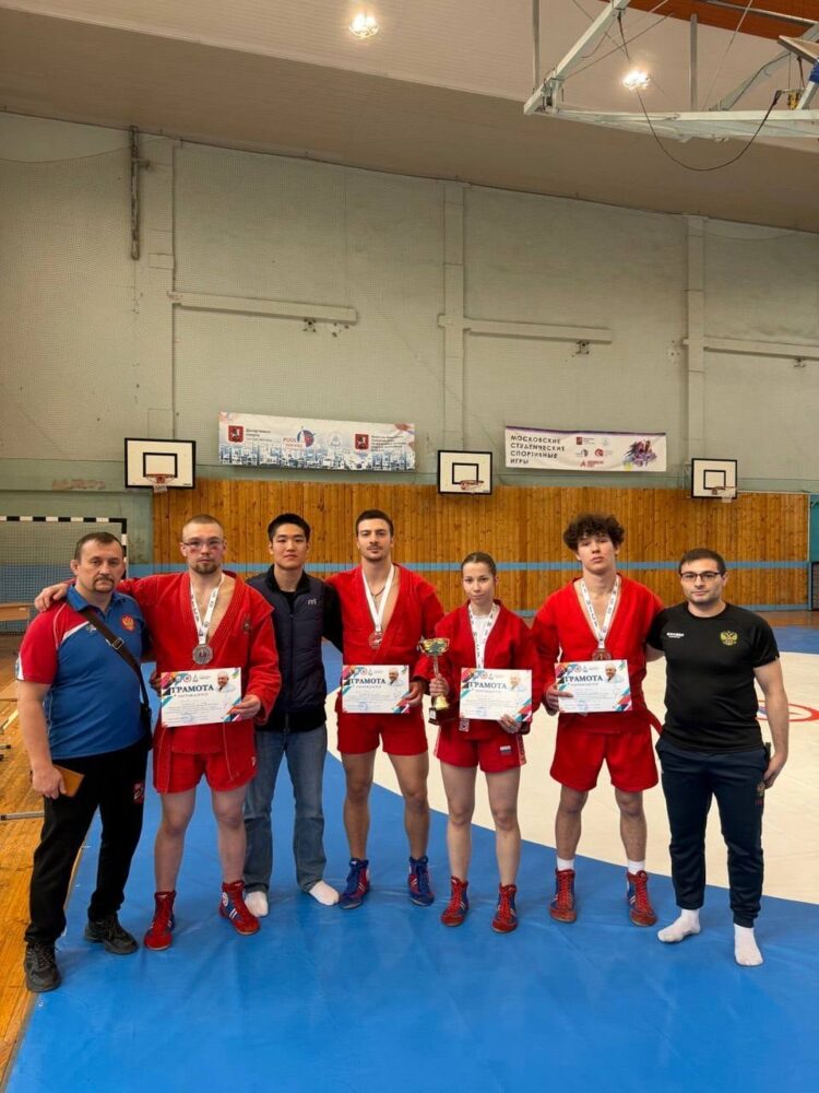 Наши студенты показали отличный результат на турнире по самбо в НИУ МГСУ! — Спорт в Москве