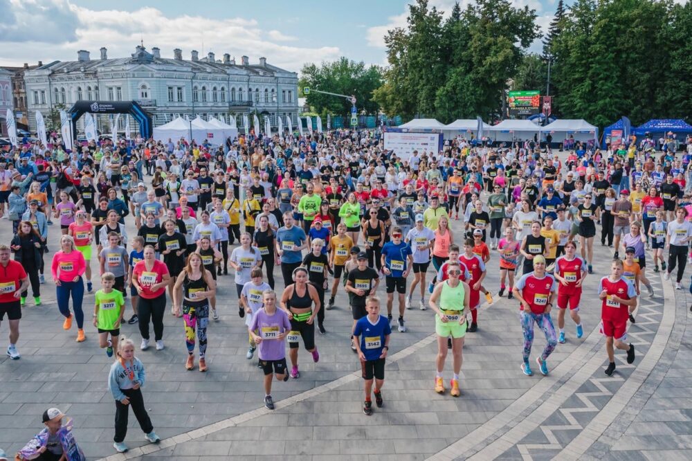 Более 45 000 россиян примут участие в беговой туристической серии «Бегом по Золотому кольцу» — Спорт в Москве