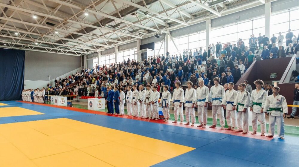 «Мы будем Родине служить!»: юбилейный турнир в Нижнем Новгороде собрал 500 дзюдоистов — Спорт в Москве
