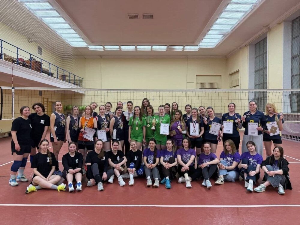 Завершился Чемпионат МГУ по волейболу среди женских команд — Спорт в Москве