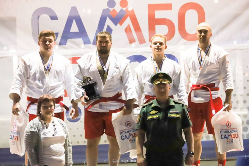 Спортсмены Московской области завоевали четыре медали на чемпионате России по пляжному самбо