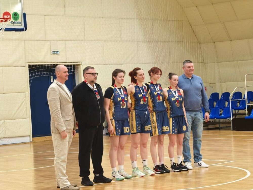 Женская сборная МГУ по баскетболу 3x3 завоевала серебро финального тура МССИ — Спорт в Москве