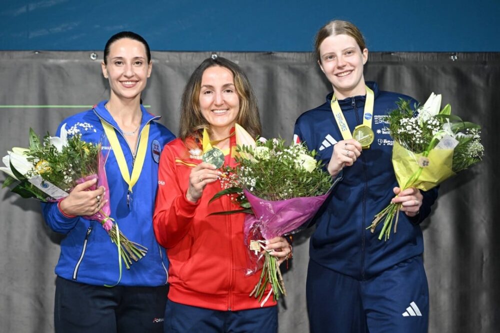Серебряную медаль завоевала подмосковная саблистка Яна Егорян на чемпионате Европы — Спорт в Москве