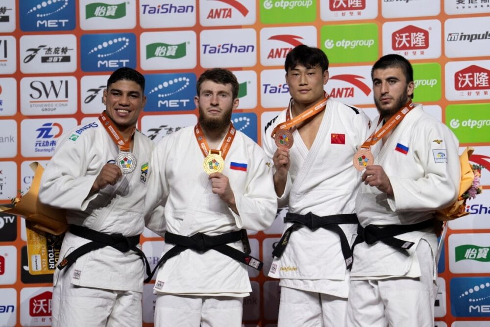 Российские дзюдоисты увозят три золота с «Гран-при» в Циндао — Спорт в Москве