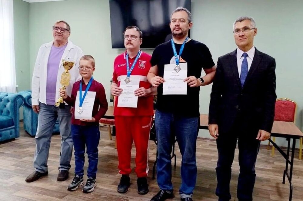 Команда Москвы стала серебряным призёром чемпионата России по быстрым шахматам среди слепых — Спорт в Москве