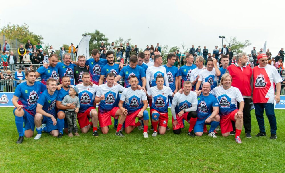 Легенды отечественного футбола провели самый результативный матч сезона в Котельниках