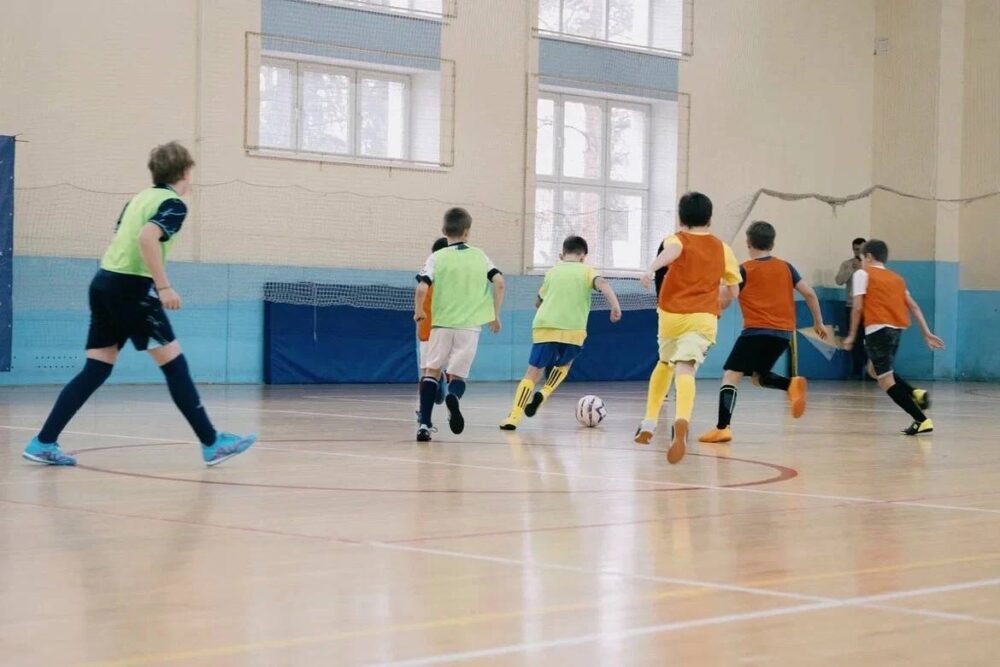 Свыше 250 юных красногорцев принимают участие в новом этапе школьной футбольной лиги