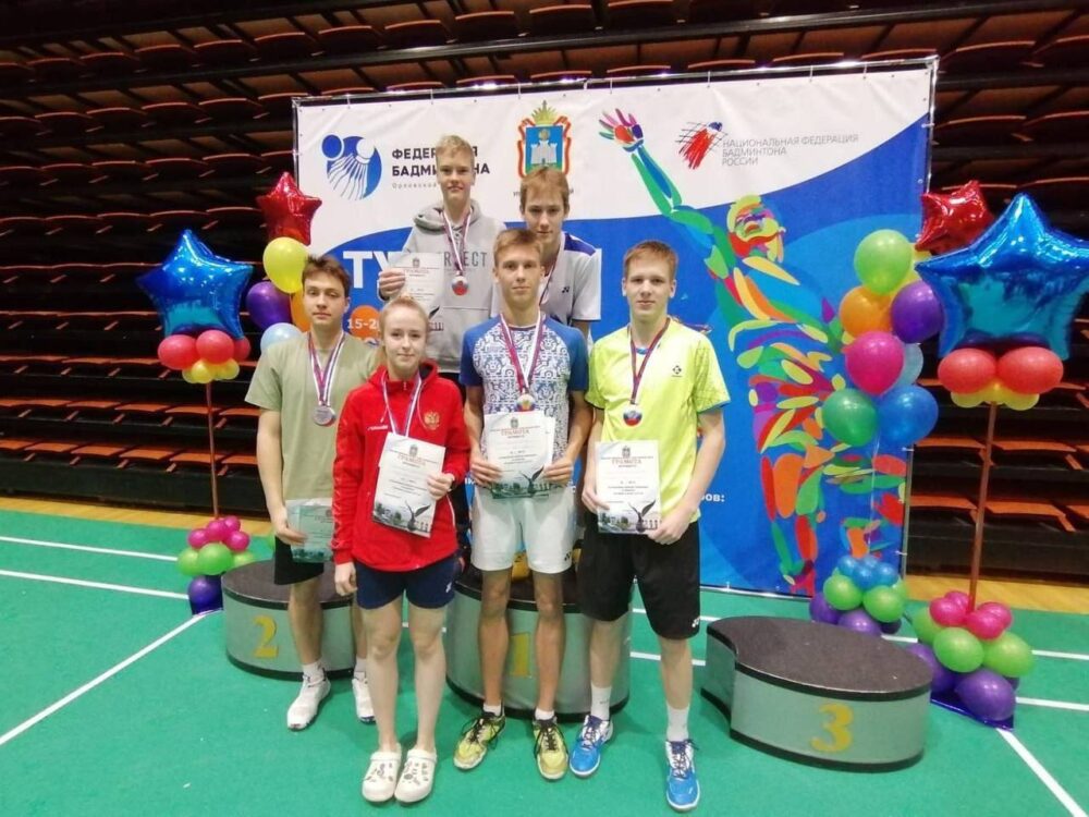 Подмосковные спортсмены завоевали 31 медаль на всероссийских соревнованиях по бадминтону — Спорт в Москве