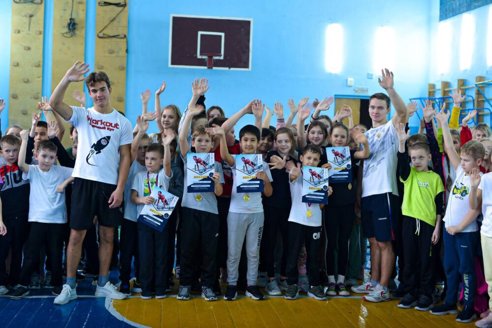 Более 700 школьников тренировались с проектом «Прорыв к здоровью» в Москве