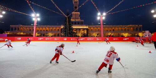 На Северном речном вокзале открылся каток с искусственным льдом — Собянин — Спорт в Москве