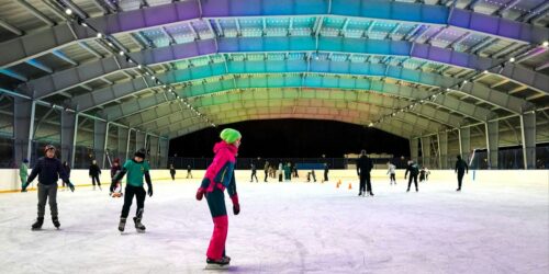 Лед с историей: где расположены самые необычные катки столицы — Спорт в Москве